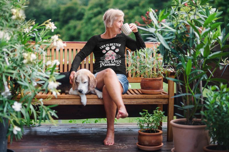 Dog Mom long-sleeve